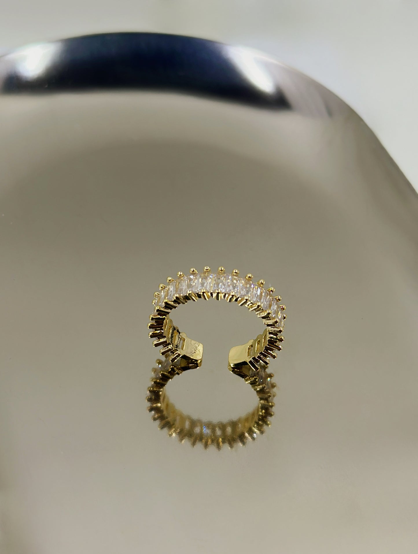 Sparkling Cuff Ring