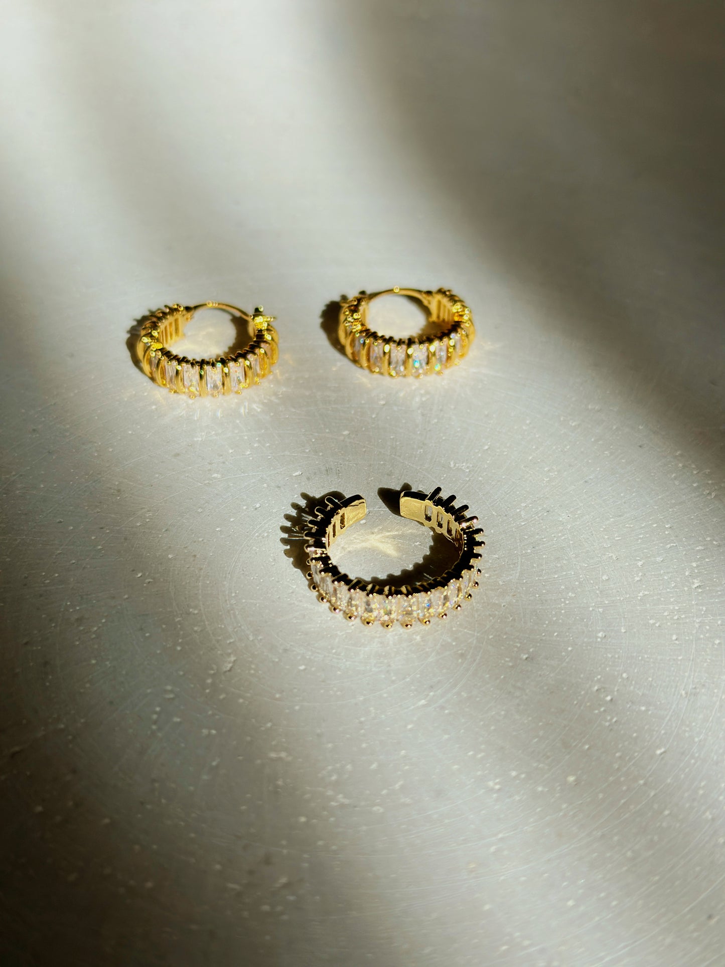 Sparkling Cuff Ring