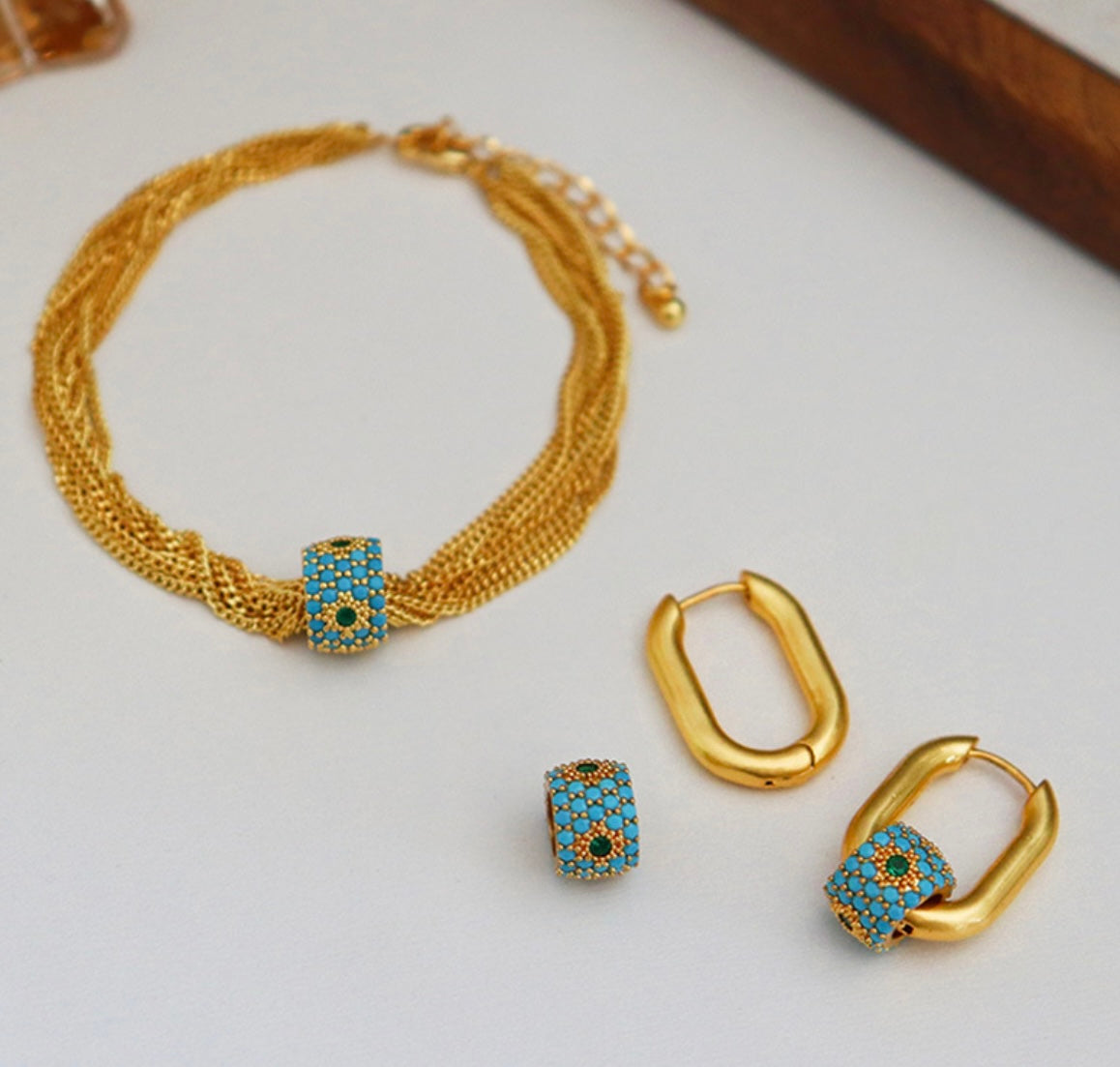 Turquoise Rolling Bead Bracelet