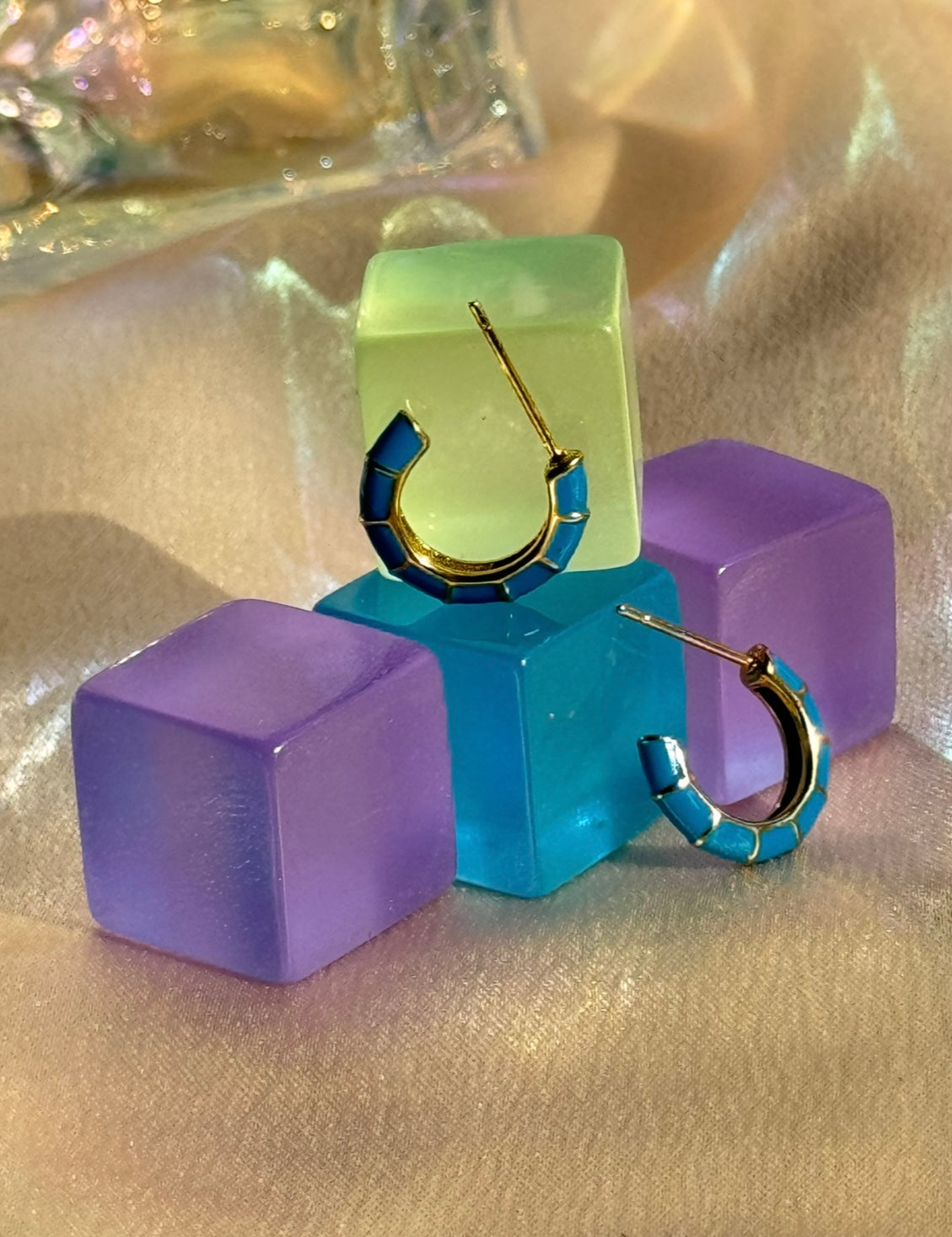 DuElle Summer Mini Huggie