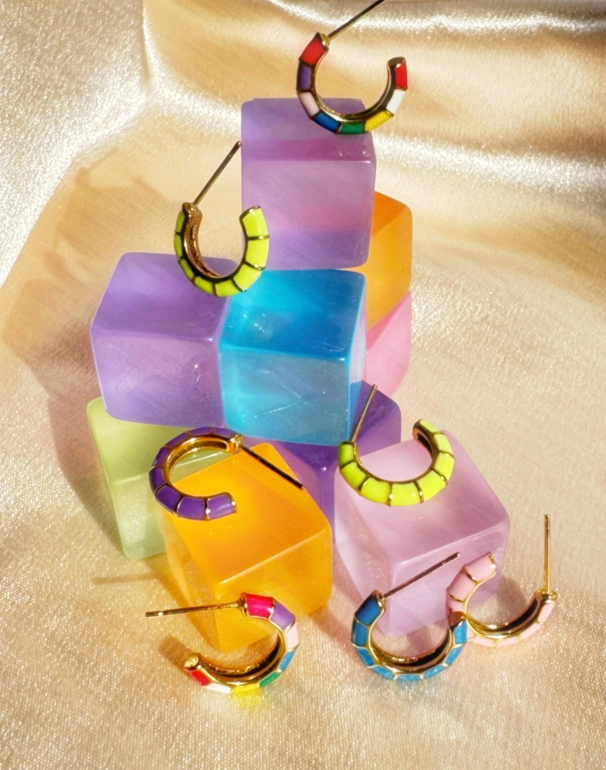 DuElle Summer Mini Huggie