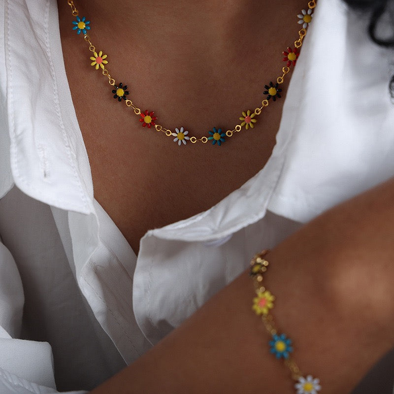 Daisy Daze Necklace