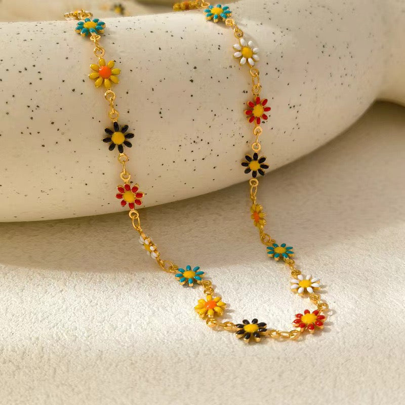 Daisy Daze Necklace