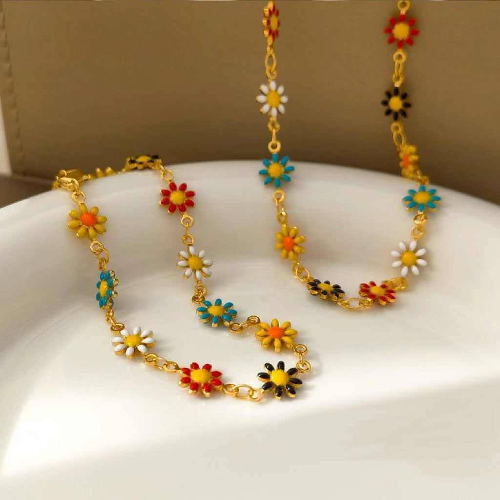 Daisy Daze Necklace