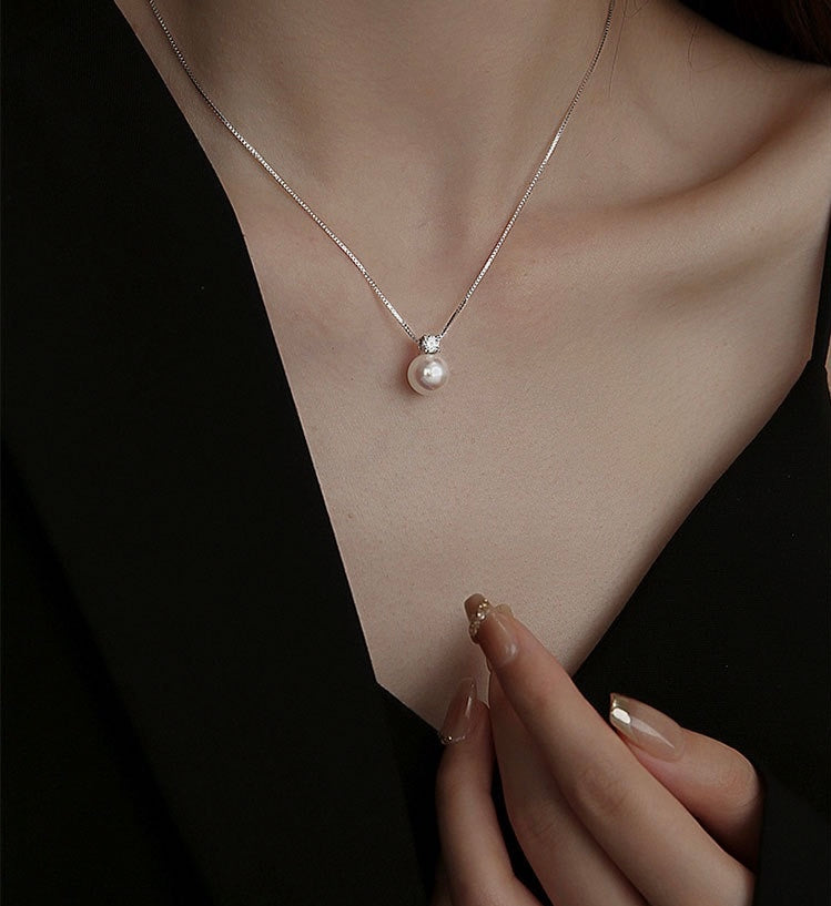 Luna Drop Necklace