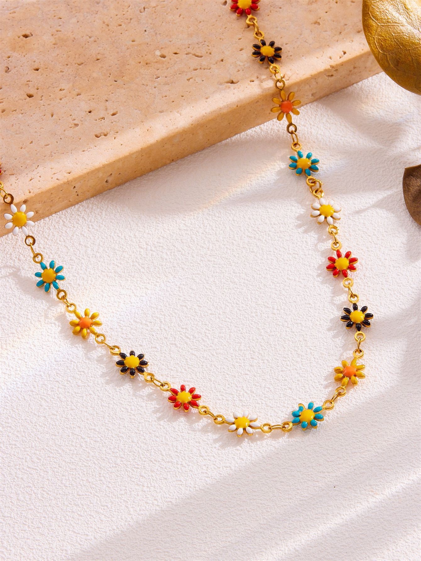 Daisy Daze Necklace