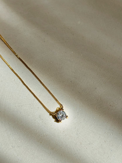 Sparkling Gem Pendant Necklace